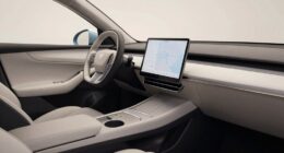 minimalist clean car tech